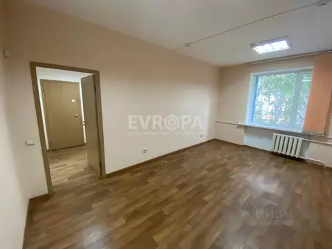 Офис в Ульяновская область, Ульяновск Локомотивная ул., 106А (30 м)