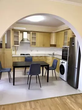 3-к кв. Крым, Симферополь ул. Исмаила Гаспринского (97.0 м)