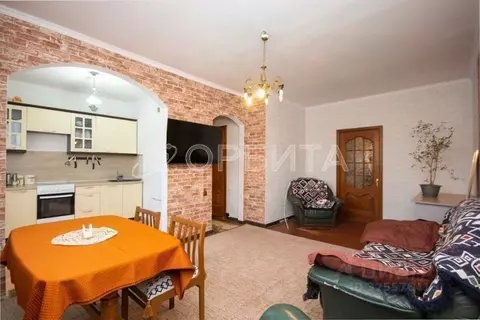 2-к кв. Тюменская область, Тюмень ул. Муравленко, 9 (76.0 м)