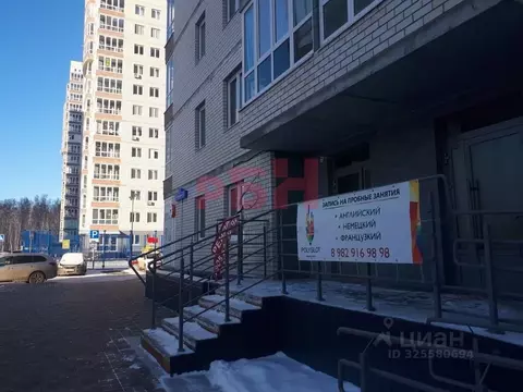 Торговая площадь в Тюменская область, Тюмень ул. Мельникайте, 2к11 (61 ...