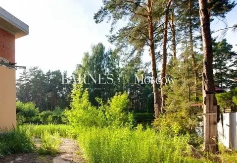 Участок в Московская область, Одинцовский городской округ, д. Раздоры, ...