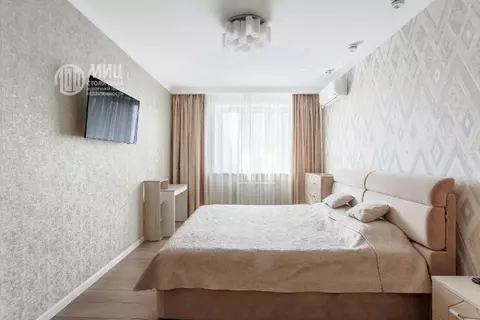 Продается 4-комнатная квартира