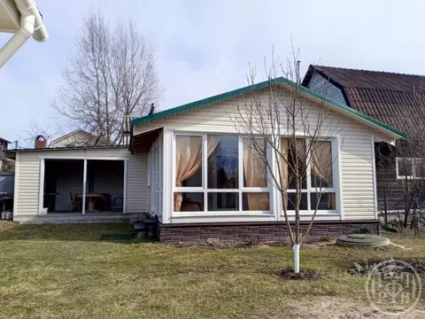 Дом в Ленинградская область, Выборгский район, Рощино пгт, Виктория ...