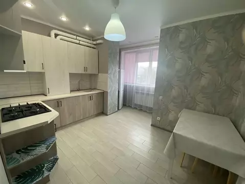 1-к кв. Краснодарский край, Горячий Ключ ул. Репина, 15 (40.0 м)