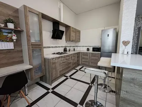 Дом в Оренбургская область, Оренбургский район, с. Нежинка Звездная ...