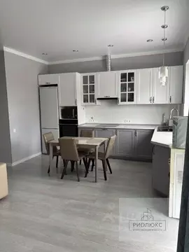 Таунхаус в Челябинская область, Магнитогорск ул. Тихая (136 м)