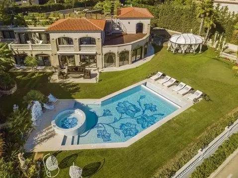 Дом в Краснодарский край, Сочи Новый Сочи мкр, ул. Пирогова, 5/10 ...