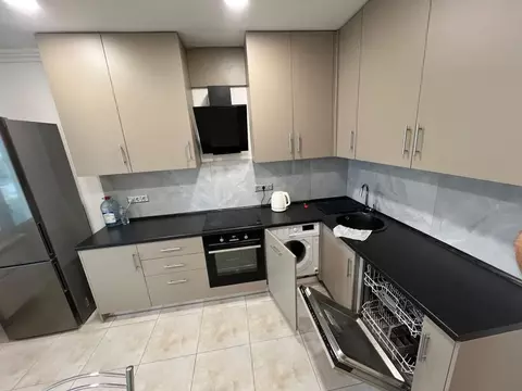 Продается 3-комнатная квартира