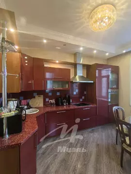 Продается 2-комнатная квартира