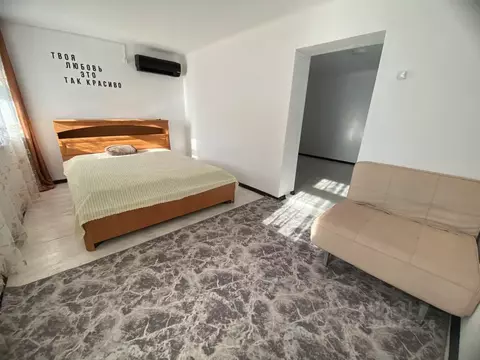 Дом в Краснодарский край, Ейский район, Должанская ст-ца ул. Ленина ...