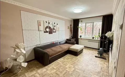 1-к кв. Омская область, Омск просп. Космический, 105 (29.8 м)