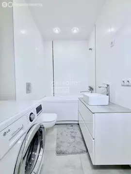 2-комнатная квартира: Иркутск, 4-я Советская улица, 28 (50 м)