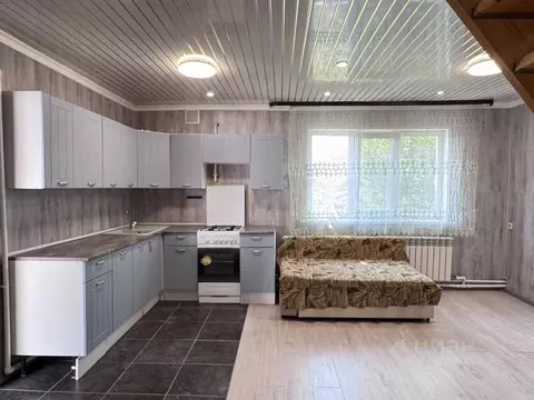 Дом в Омская область, Омск ул. 24-я Северная, 110 (104 м)