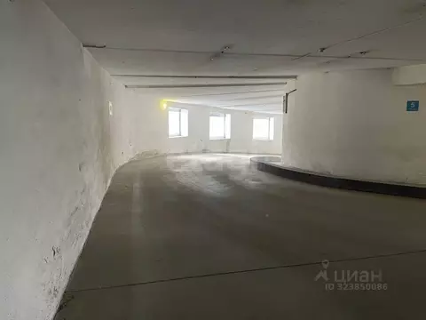 Гараж в Тюменская область, Тюмень 6-й мкр, ул. Валерии Гнаровской, 14 ...