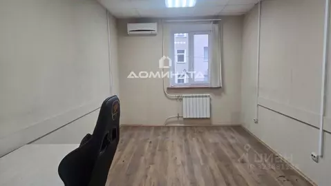 Офис в Санкт-Петербург ул. Комиссара Смирнова, 11Д (16 м)