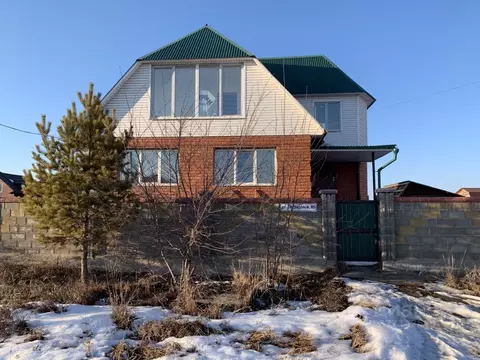 Дом в Иркутская область, Иркутский муниципальный округ, с. Хомутово ...