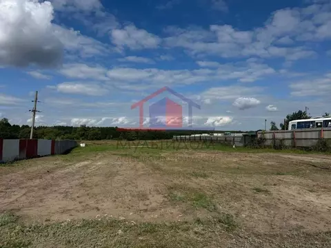 Участок в Белгородская область, Старооскольский городской округ, с. ...