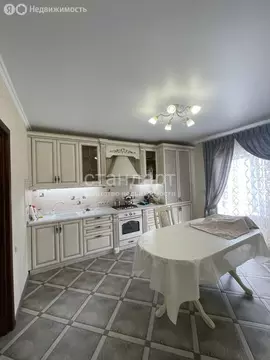 2-комнатная квартира: Ессентукская, улица Гагарина, 56А (74 м)