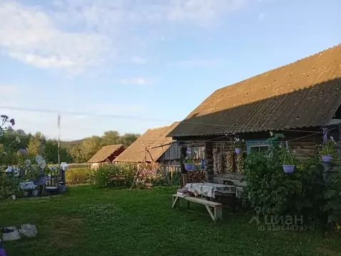 Дом в Башкортостан, Архангельский район, Тавакачевский сельсовет, д. ...