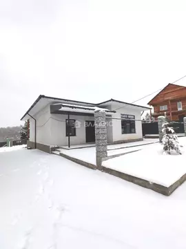 Дом в Иркутская область, Иркутский муниципальный округ, д. Карлук, ...