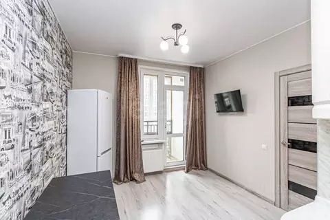 1-к кв. Тюменская область, Тюмень ул. Фармана Салманова, 26к2 (30.7 м)