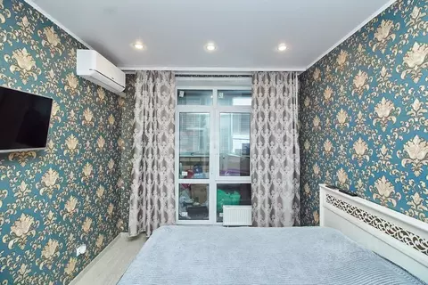 1-к кв. Тюменская область, Тюмень ул. Тимофея Чаркова, 81к2 (34.9 м)