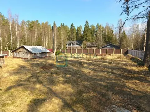 Участок в Ленинградская область, Выборгский район, Рощинское городское ...