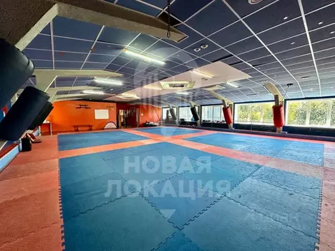 Помещение свободного назначения в Омская область, Омск ул. 3-я Дачная, ...