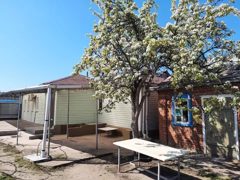 Дом в Ростовская область, Азовский район, с. Круглое  (35 м)