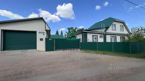 Дом в Башкортостан, с. Кармаскалы ул. Худайбердина, 15/1 (250 м)