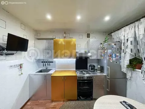 2-комнатная квартира: Мончегорск, набережная Климентьева, 11 (50 м)