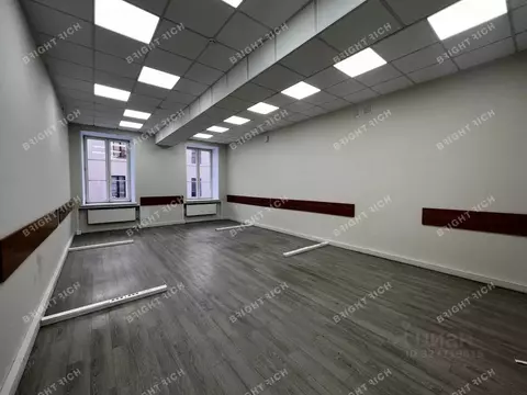 Офис в Санкт-Петербург Конногвардейский бул., 4 (390 м)