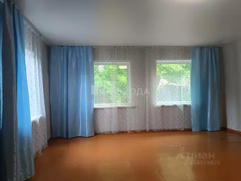 Дом в Алтайский край, Барнаул городской округ, с. Лебяжье ул. ...