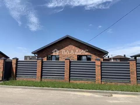 Дом в Воронежская область, Рамонский район, Новоживотинновское с/пос, ...