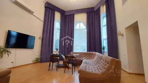 Дом в Санкт-Петербург, Санкт-Петербург, Петергоф ул. Средняя, 24 (216 ...