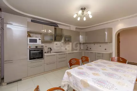 2-к кв. Тюменская область, Тюмень Уральская ул., 53к6 (83.0 м)