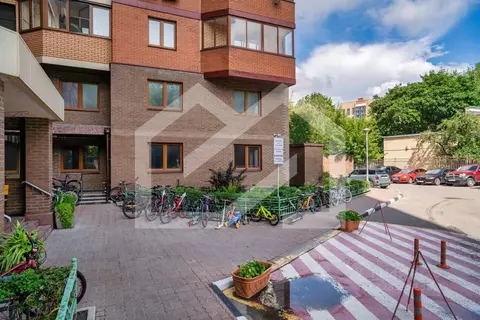 Торговая площадь в Москва Кронштадтский бул., 49к1 (581 м)