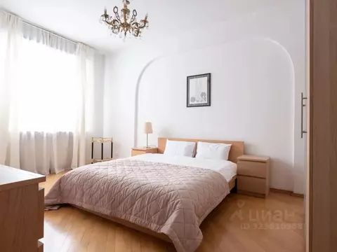 3-к кв. Москва Малая Бронная ул., 13 (91.0 м)