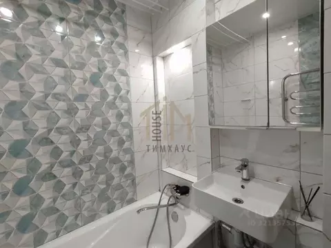 2-к кв. Омская область, Омск просп. Королева, 24к2 (56.0 м)