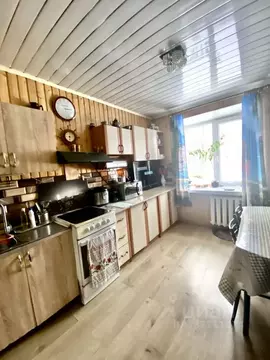 3-к кв. Санкт-Петербург ул. Нахимова, 5к3 (60.5 м)