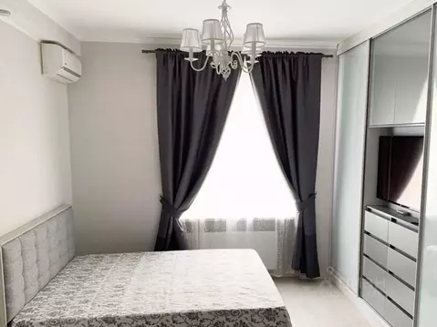 1-к кв. Крым, Симферополь ул. Битакская, 17 (50.0 м)