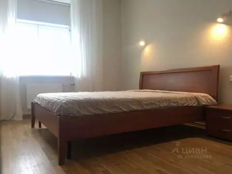 2-к кв. Санкт-Петербург Малоохтинский просп., 16к1 (68.0 м)