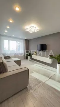 2-к кв. Тюменская область, Тюмень ул. Николая Никитина, 2к1 (67.0 м)