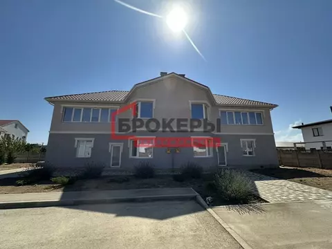 Дом в Крым, Евпатория городской округ, Заозерное пгт ул. Космическая, ...