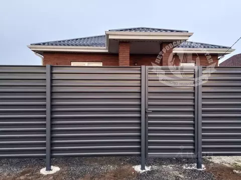 Дом в Ростовская область, Неклиновский район, с. Новобессергеневка ...