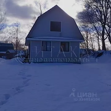 Дом в Ленинградская область, Лужский район, Ретюнское с/пос, д. Юбры  ...