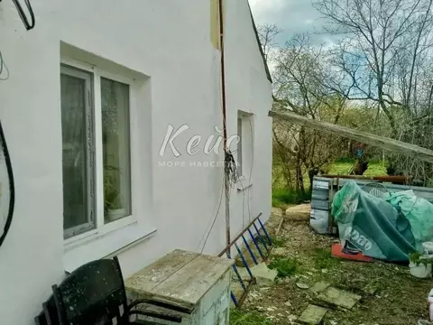 Дом в Крым, Кировский район, с. Владиславовка ул. Строителей (74 м)