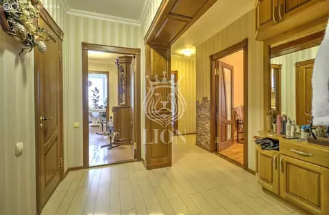 3-комнатная квартира: Алушта, улица 60 лет СССР, 18 (90.8 м)