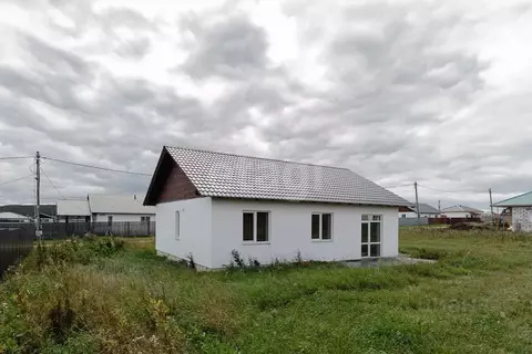 Дом в Свердловская область, Белоярский муниципальный округ, с. ...