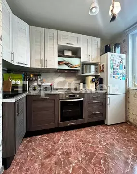 Продается 2-комнатная квартира